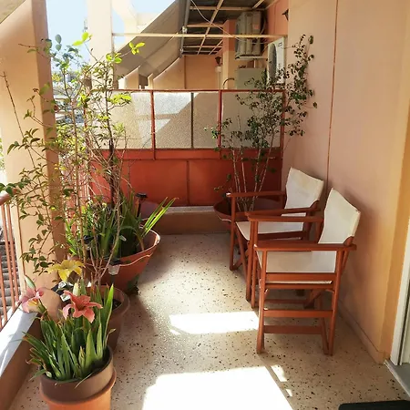 Daire Cosy Penthouse -up To 6 Guests- In The Centre! *